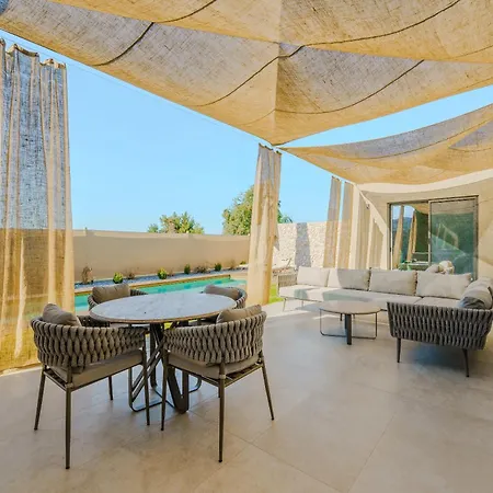 Silence 빌라 페티예